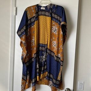 FREE PEOPLE 🦊 Shirt sleeve kimono